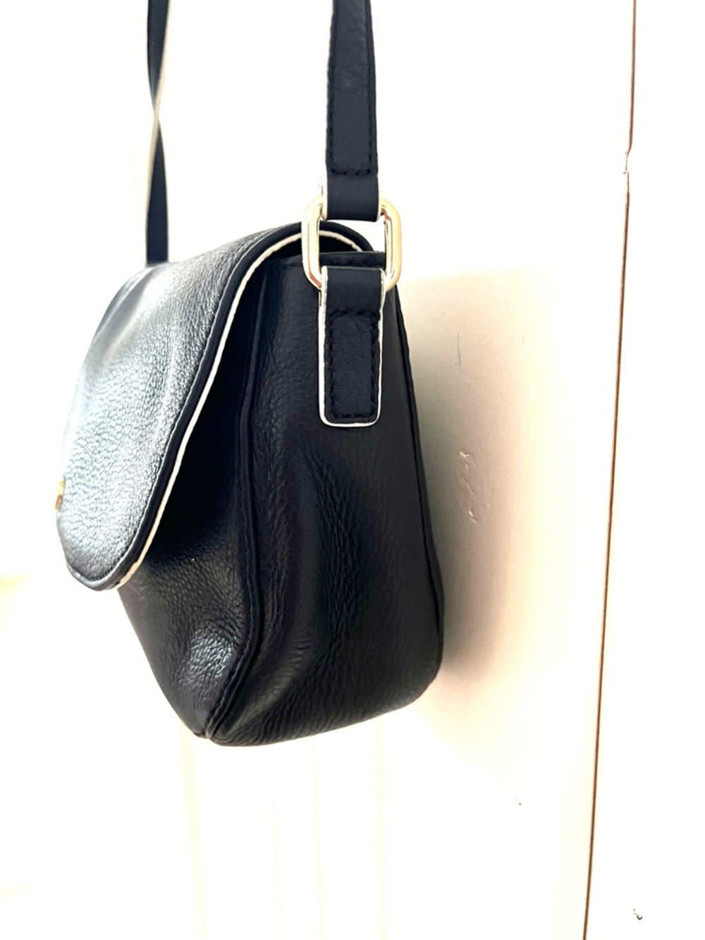 Talbots Navy Pebbled Leather Crossbody Bag with Gold Accent - Picture 2 of 11